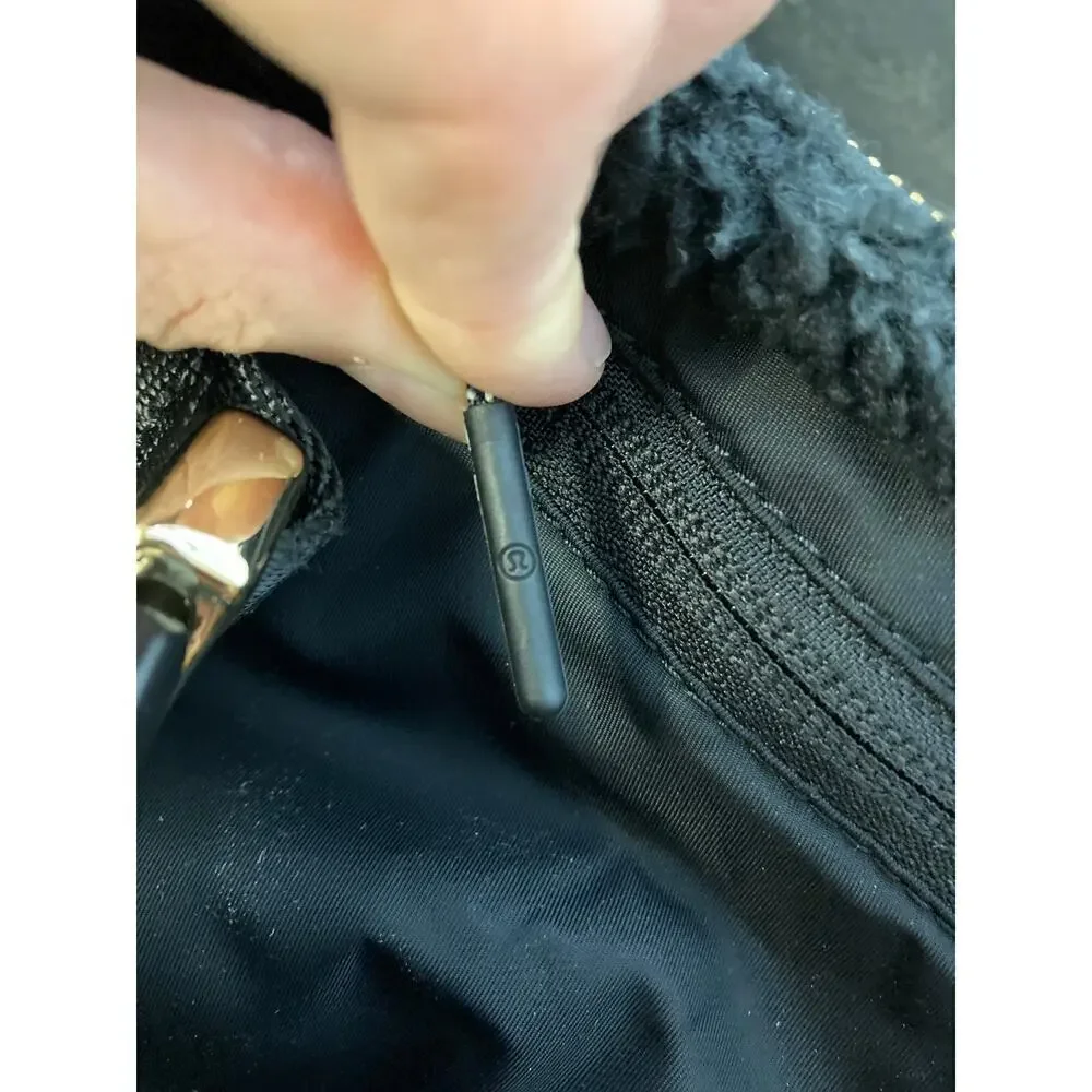 LULULEMON BLACK SHERPA GOLD METAL HARDWARE BELTBAG